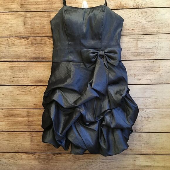 MASQUERADE STRAPLESS RUFFLED SKIRT DRESS‎ - Picture 1 of 8